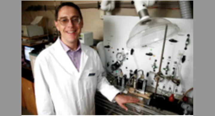 Image of Benny D. Freeman in lab Image of Benny D. Freeman in lab